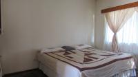 Main Bedroom - 18 square meters of property in Gillview