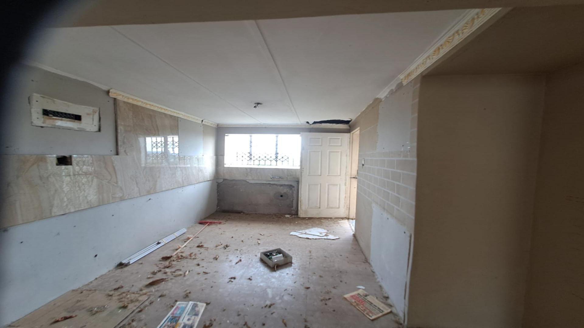 Lounges of property in Rainham