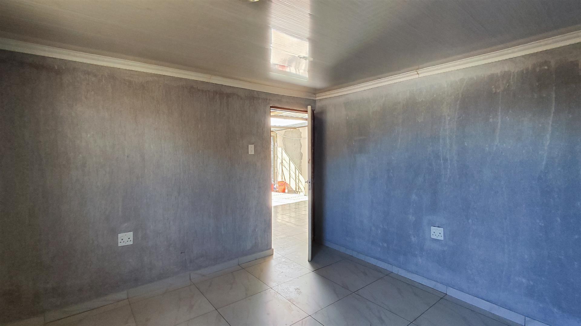 Bed Room 2 - 17 square meters of property in Alliance