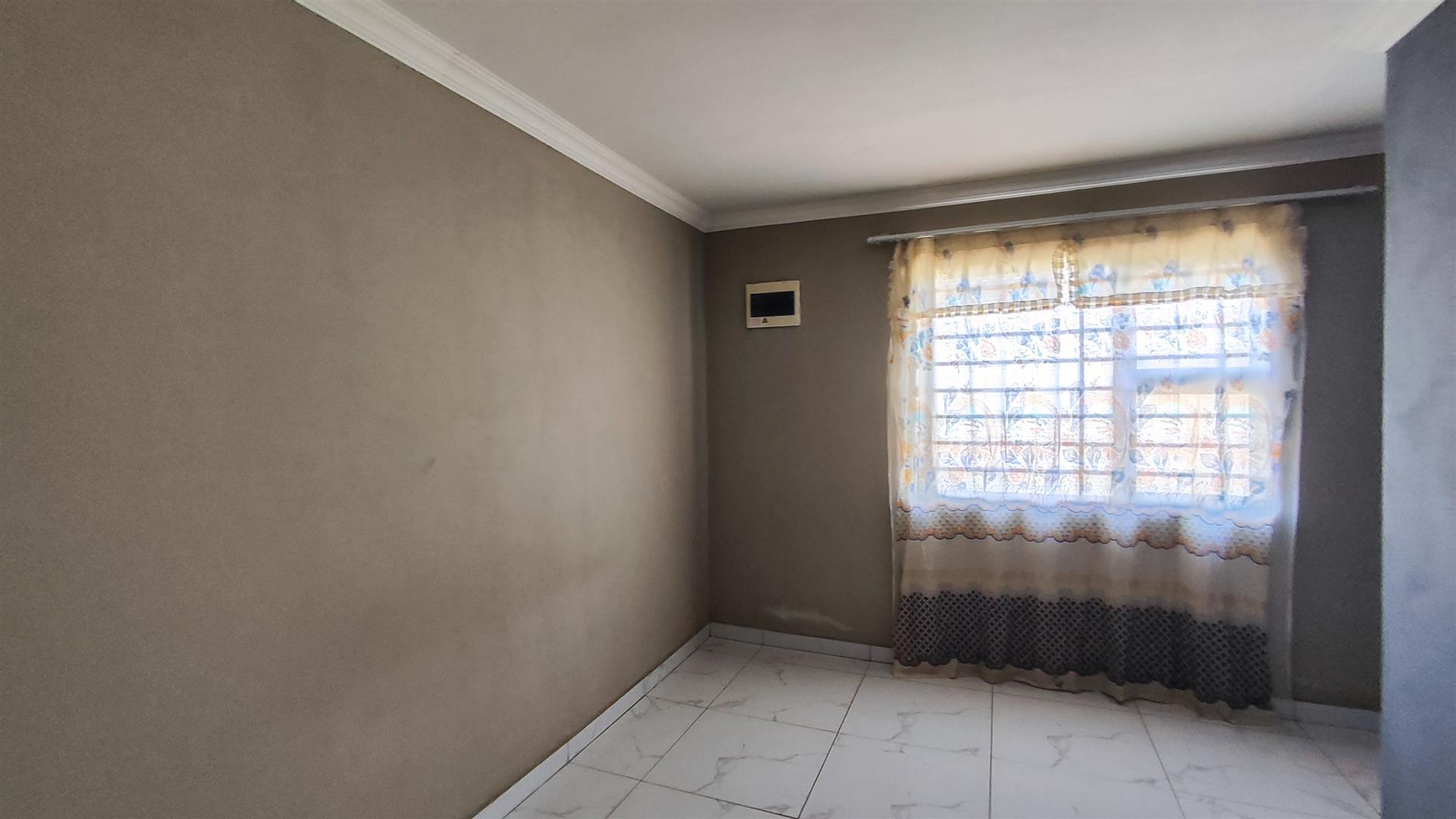 Bed Room 4 - 16 square meters of property in Alliance