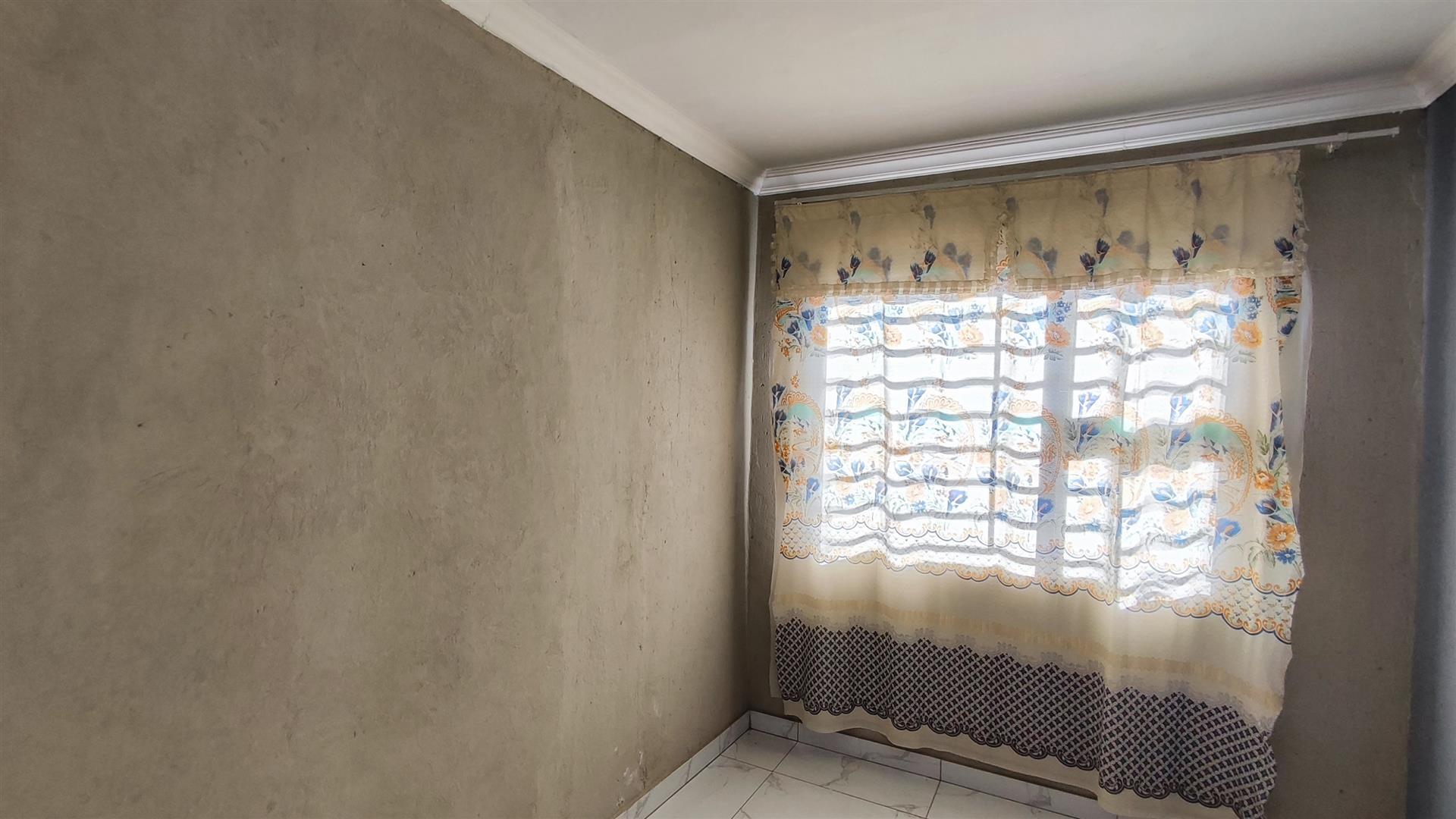 Bed Room 5+ - 10 square meters of property in Alliance