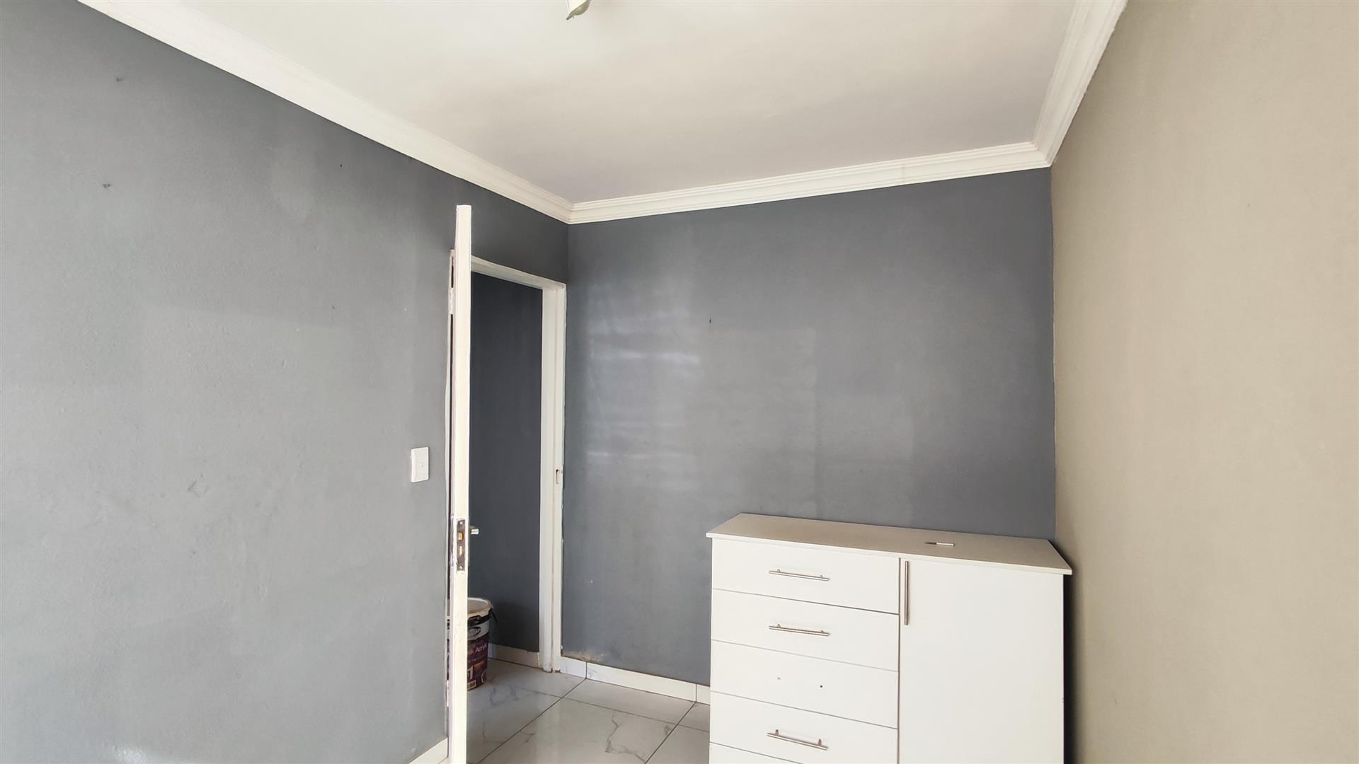 Bed Room 5+ - 10 square meters of property in Alliance