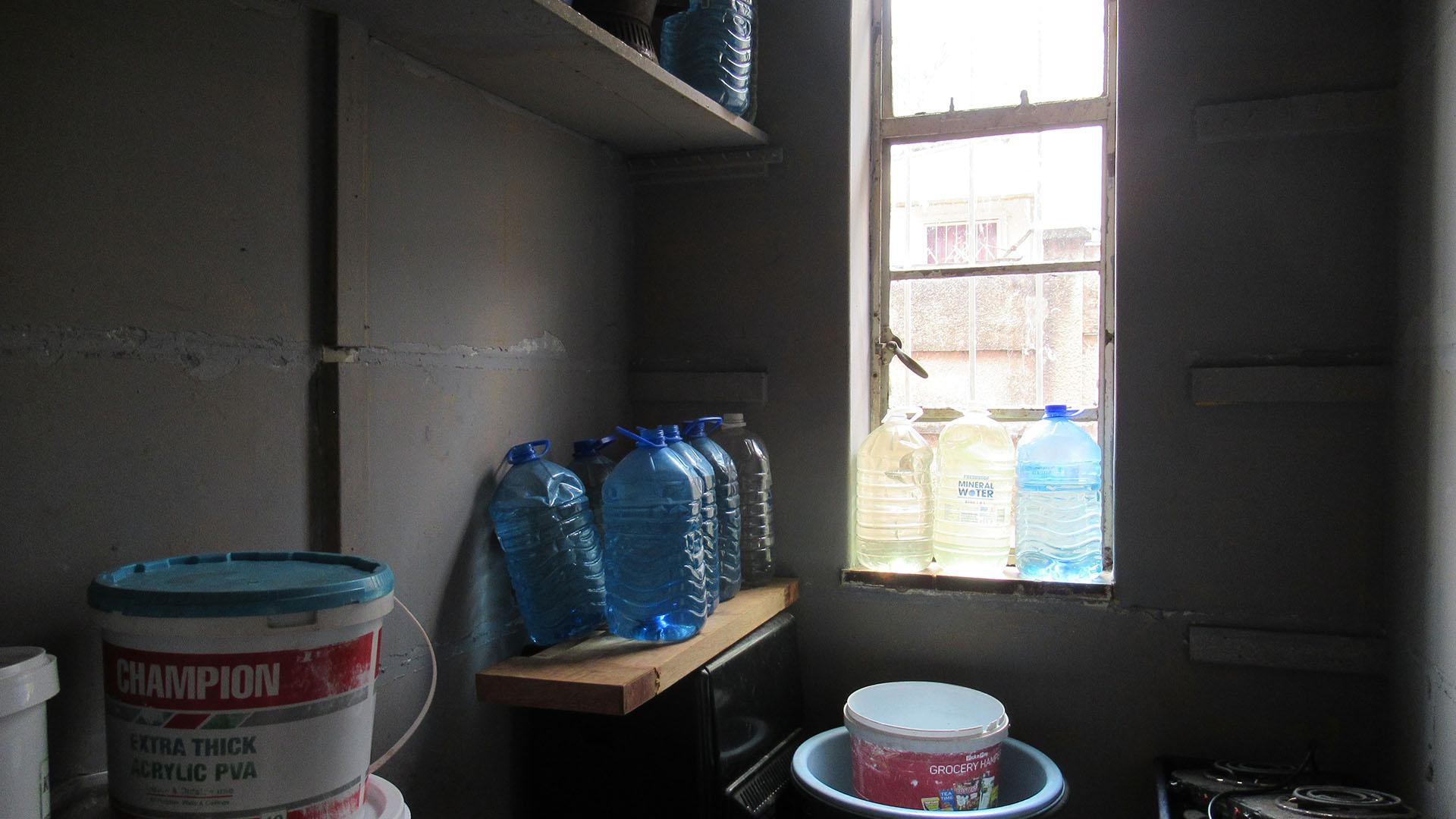 Scullery - 6 square meters of property in Bezuidenhout Valley