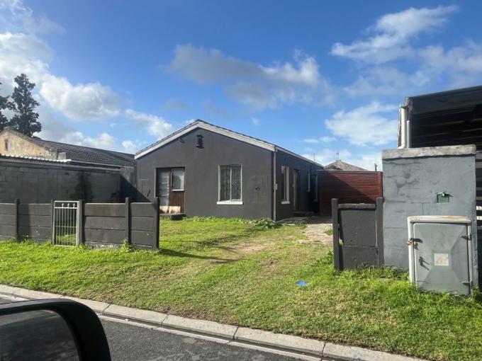 2 Bedroom House for Sale For Sale in Greenfield - MR687970