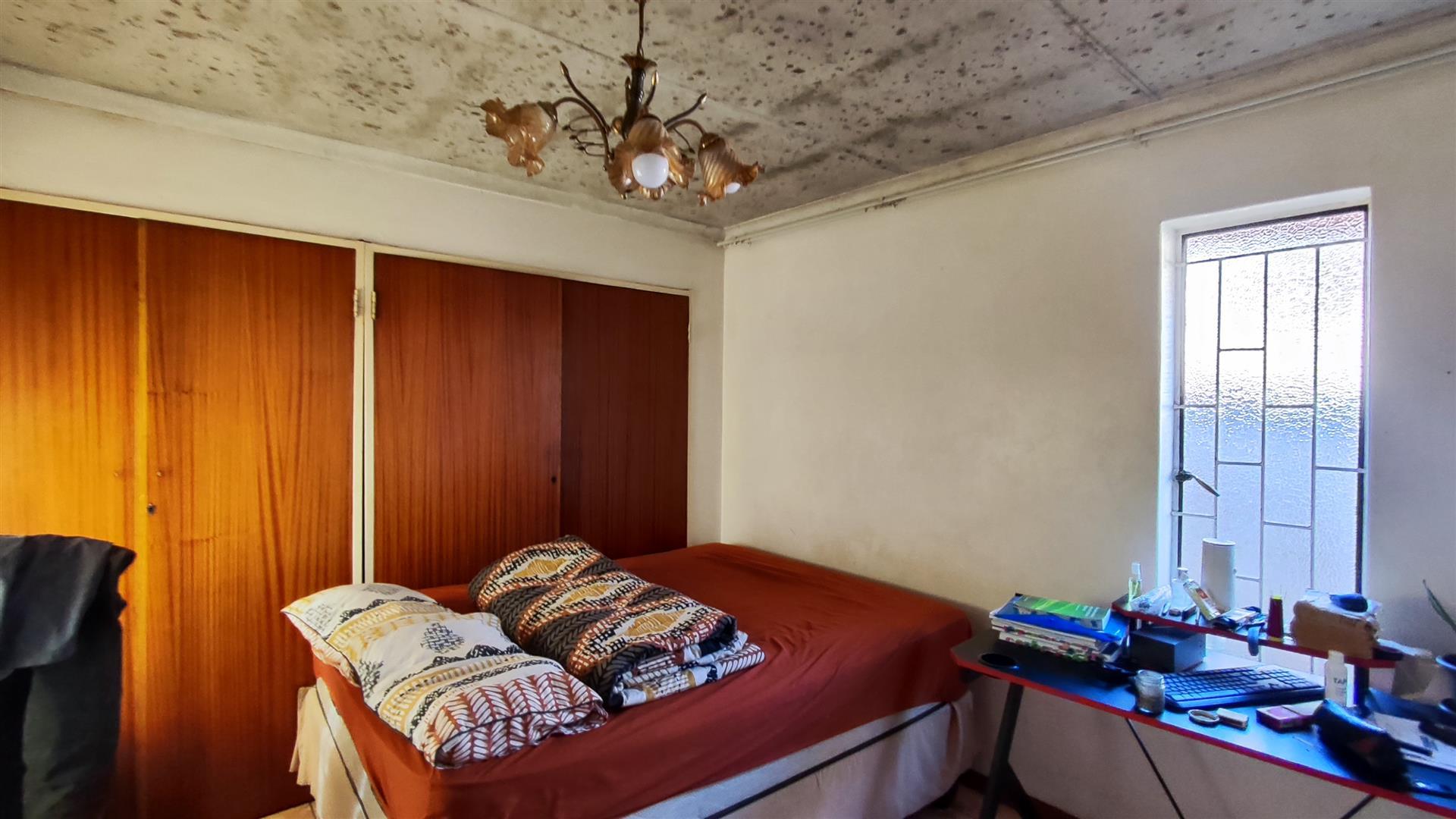 Main Bedroom - 13 square meters of property in Sebokeng