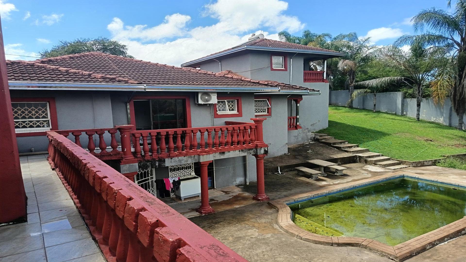 Backyard of property in Makhado (Louis Trichard)