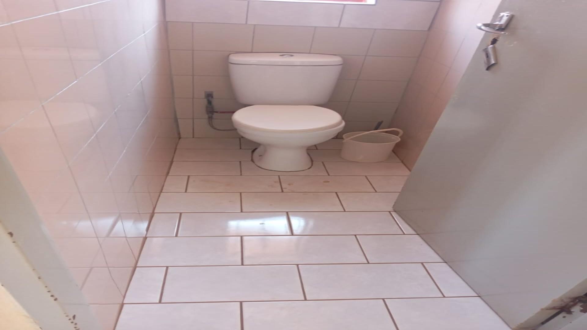 Bathroom 2 of property in Lawley