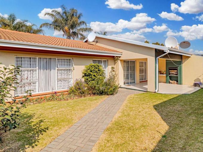 3 Bedroom Sectional Title for Sale For Sale in Northwold - MR688101