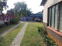  of property in Geelhoutpark