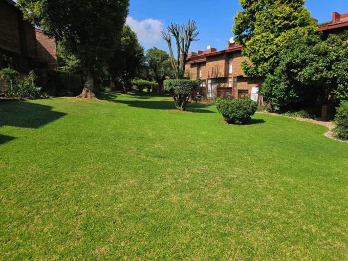 2 Bedroom Simplex for Sale For Sale in The Hill - MR688194