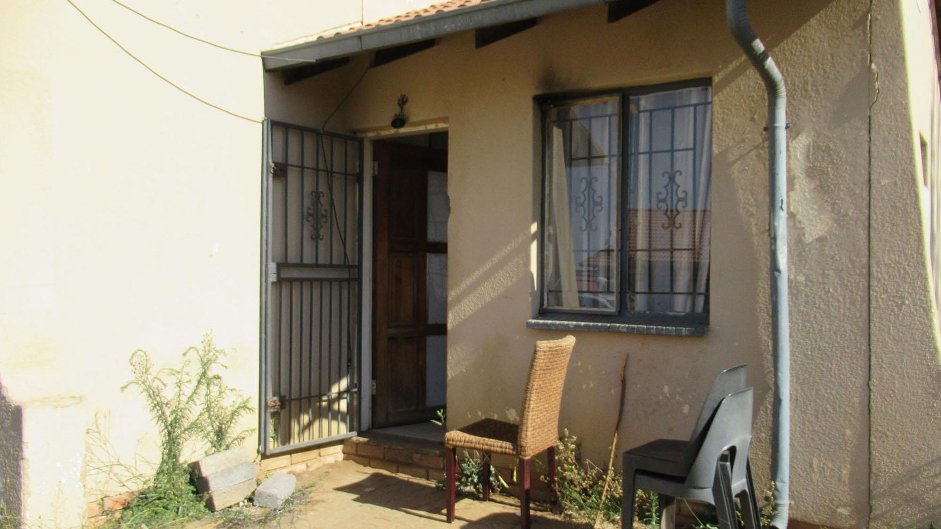 Front View of property in Lenasia South