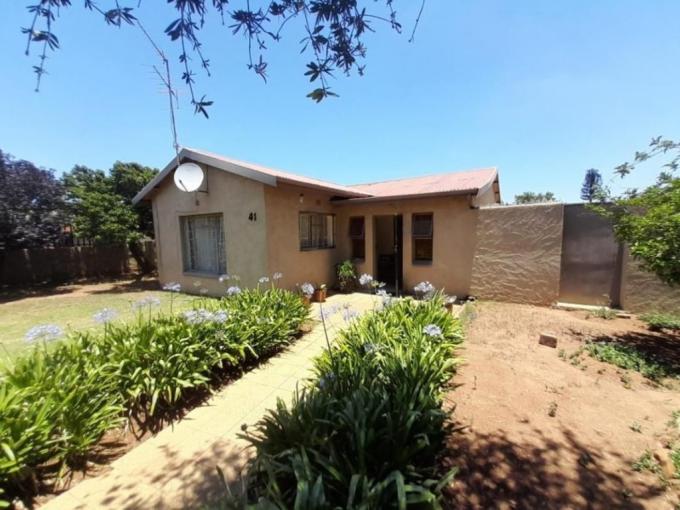 3 Bedroom House for Sale For Sale in Ridgeway - MR688239