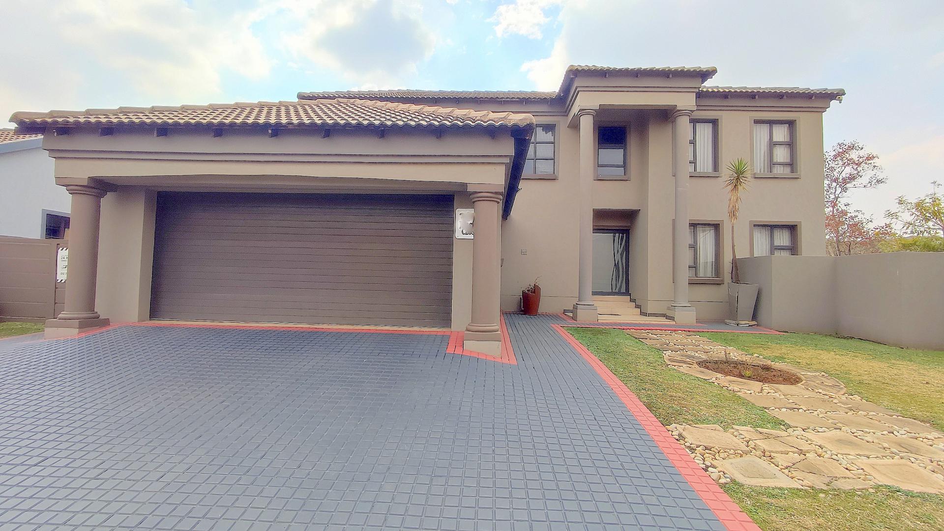  of property in Amberfield Valley