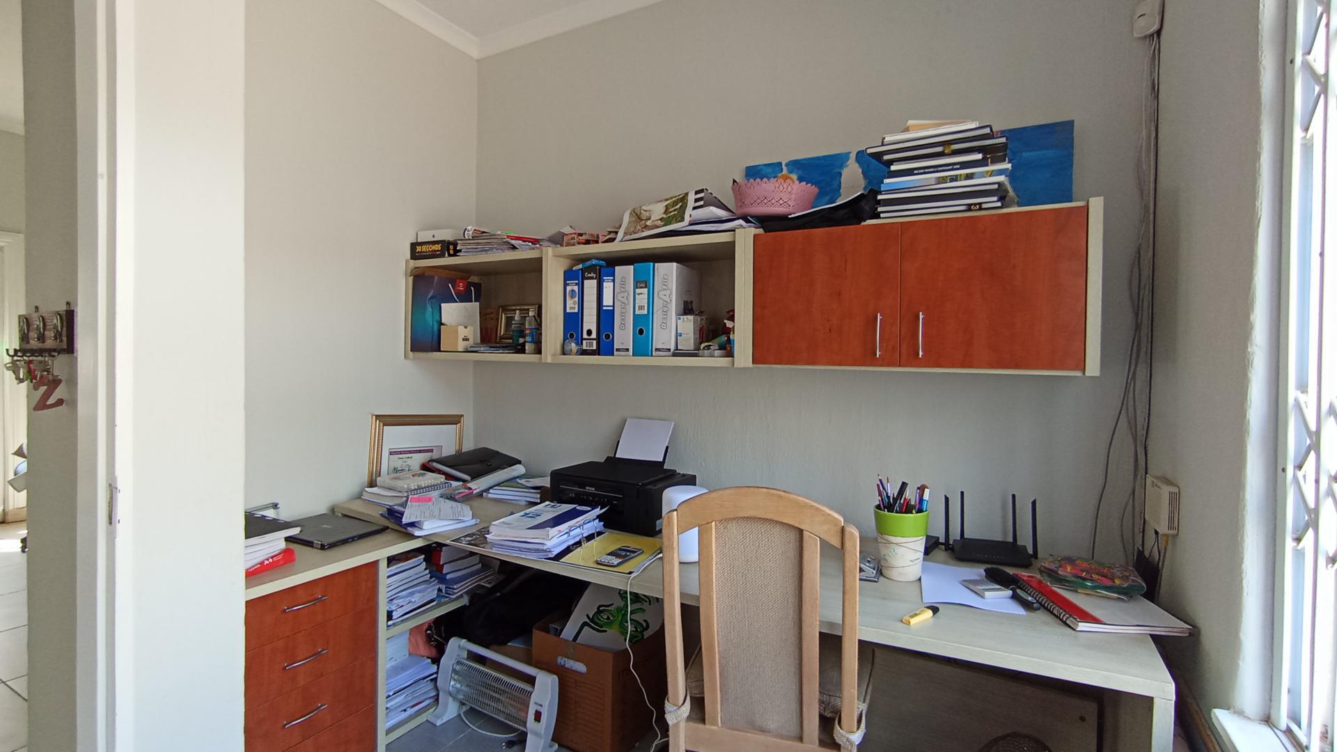 Study - 7 square meters of property in Morningside