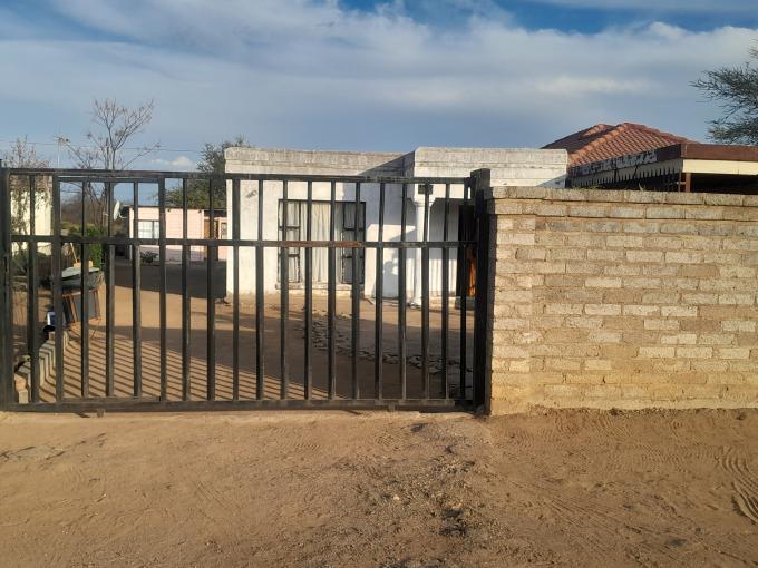 2 Bedroom House for Sale For Sale in Mogwase - MR688261