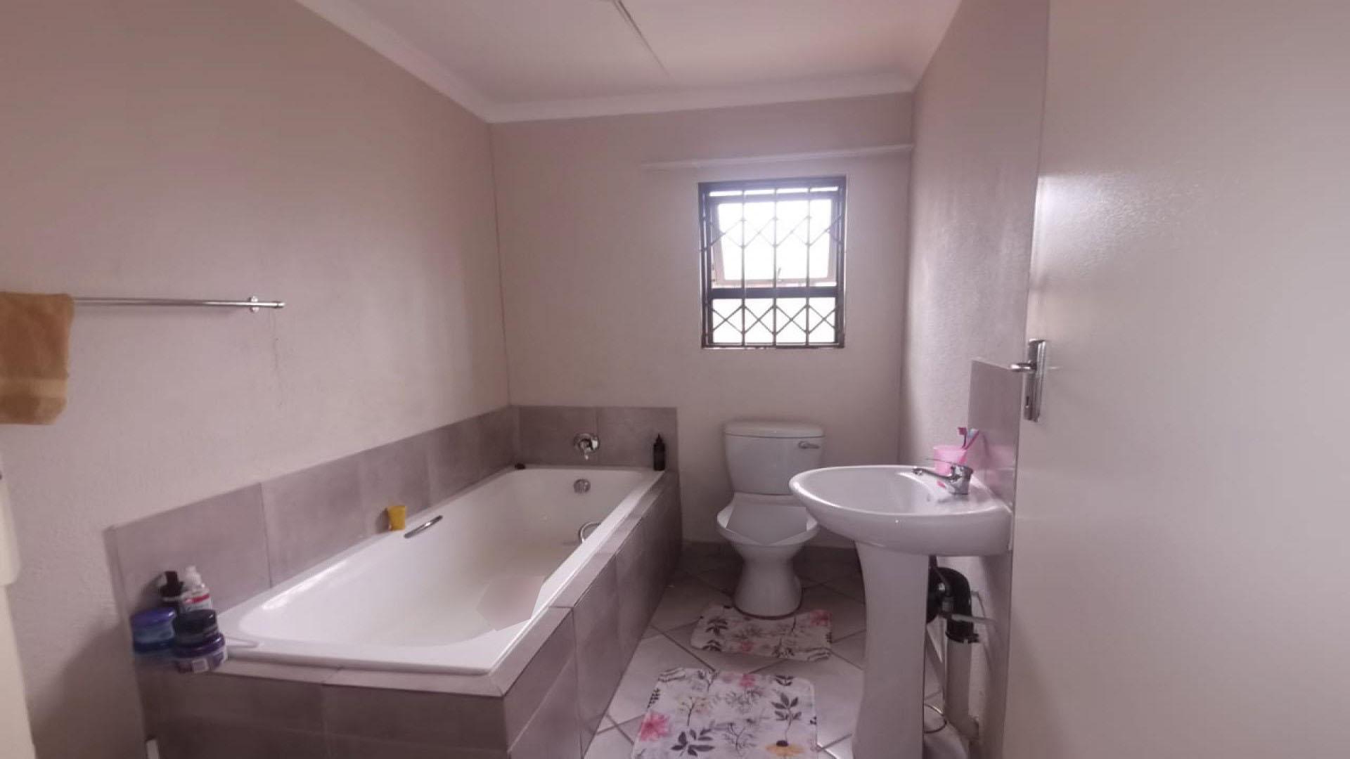 Bathroom 2 of property in Stretford
