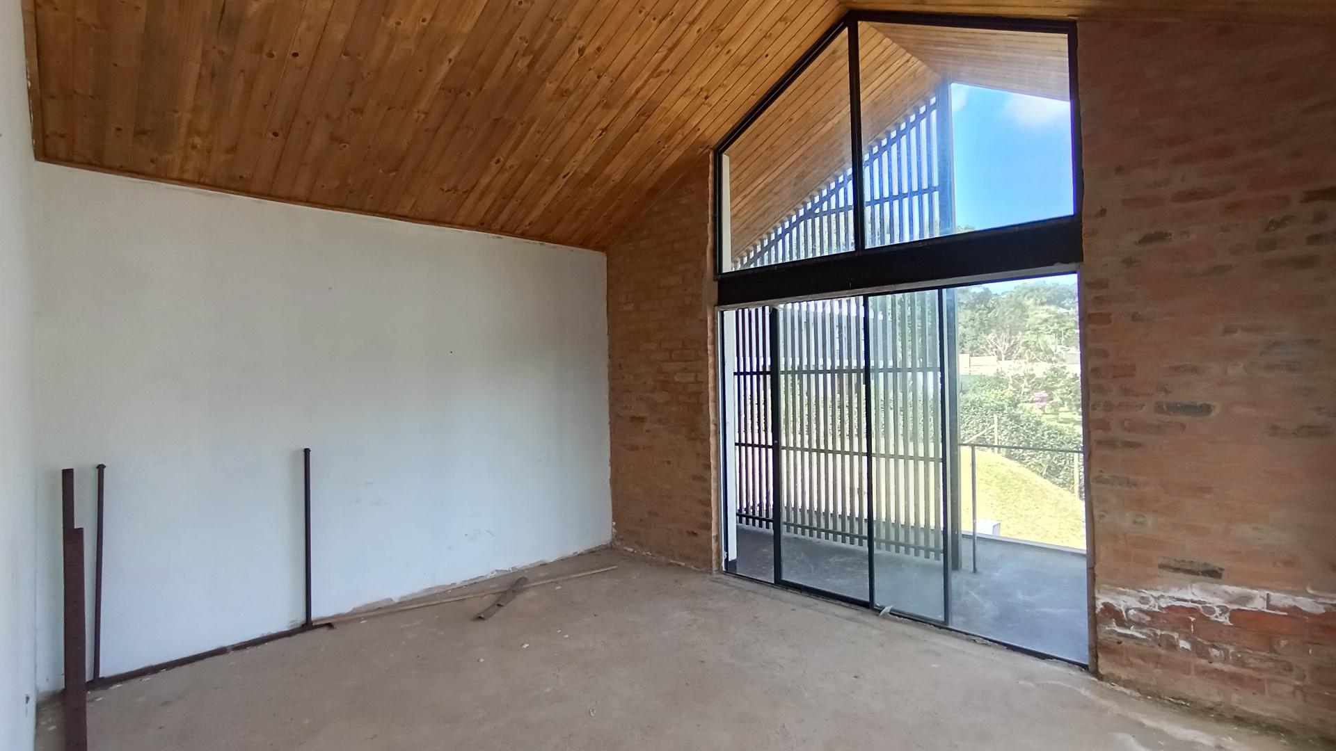 Bed Room 1 - 24 square meters of property in Albany