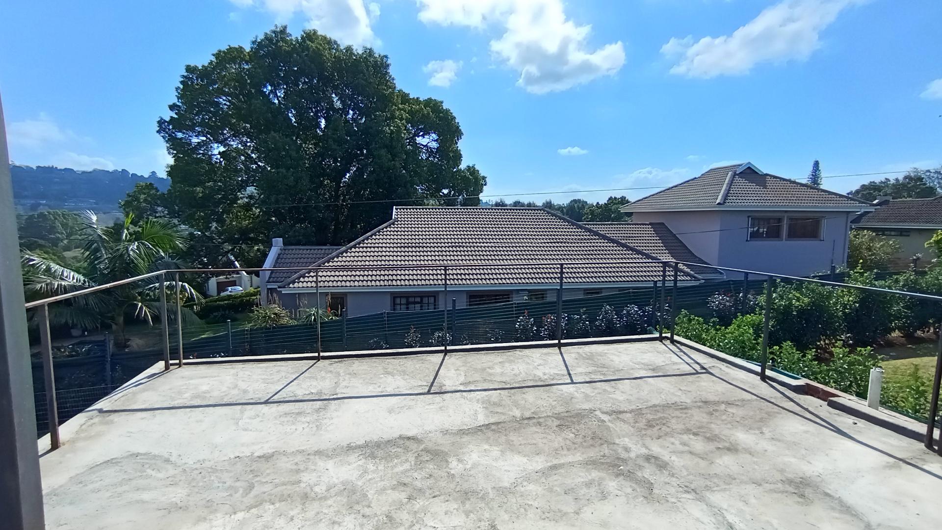 Balcony - 44 square meters of property in Albany