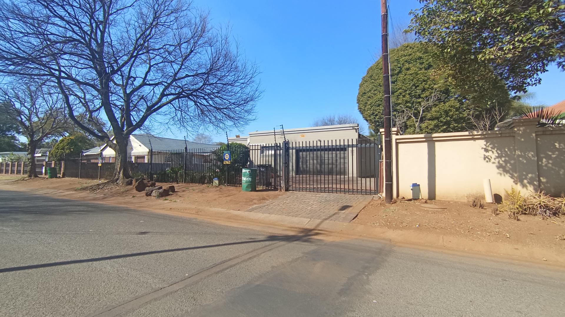 Front View of property in Wierdapark