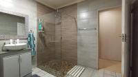 Bathroom 1 - 11 square meters of property in Wierdapark