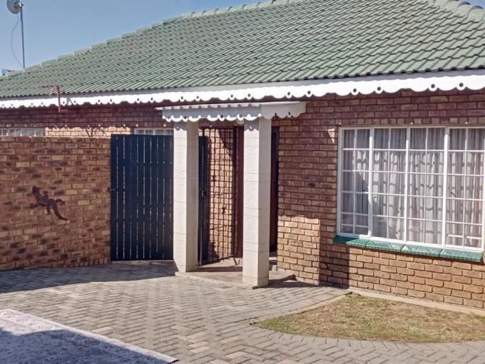 Sectional Title for Sale For Sale in Jordaanpark - MR688283