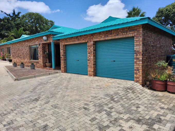 3 Bedroom Simplex for Sale For Sale in Polokwane - MR688332