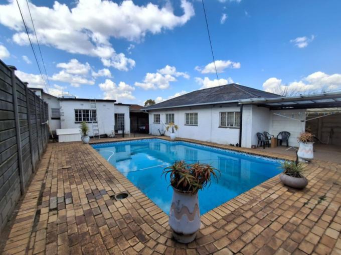 2 Bedroom House for Sale For Sale in Primrose - MR688375