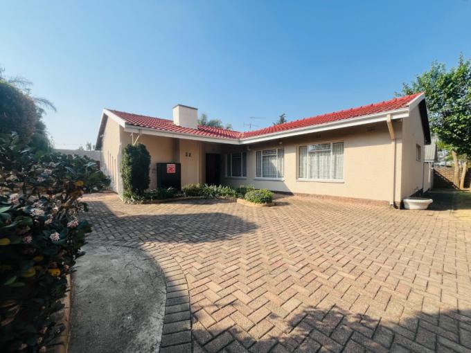 4 Bedroom House for Sale For Sale in Randhart - MR688379