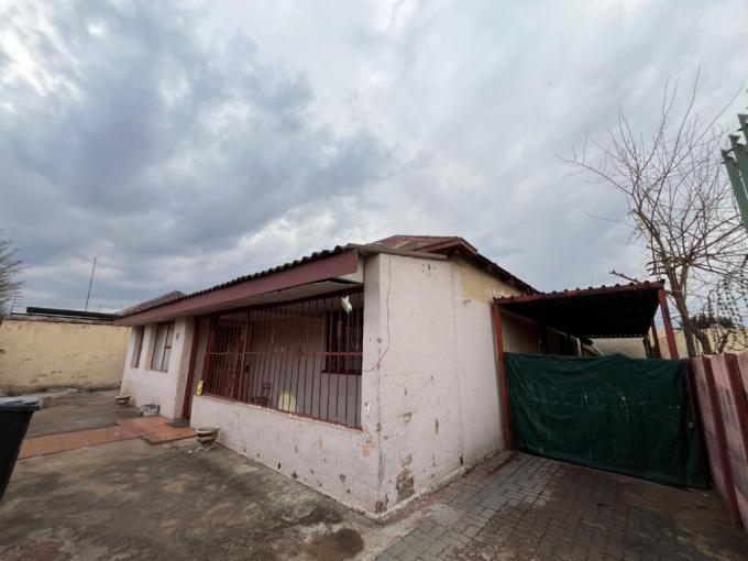11 Bedroom House for Sale For Sale in Kenilworth - JHB - MR688381
