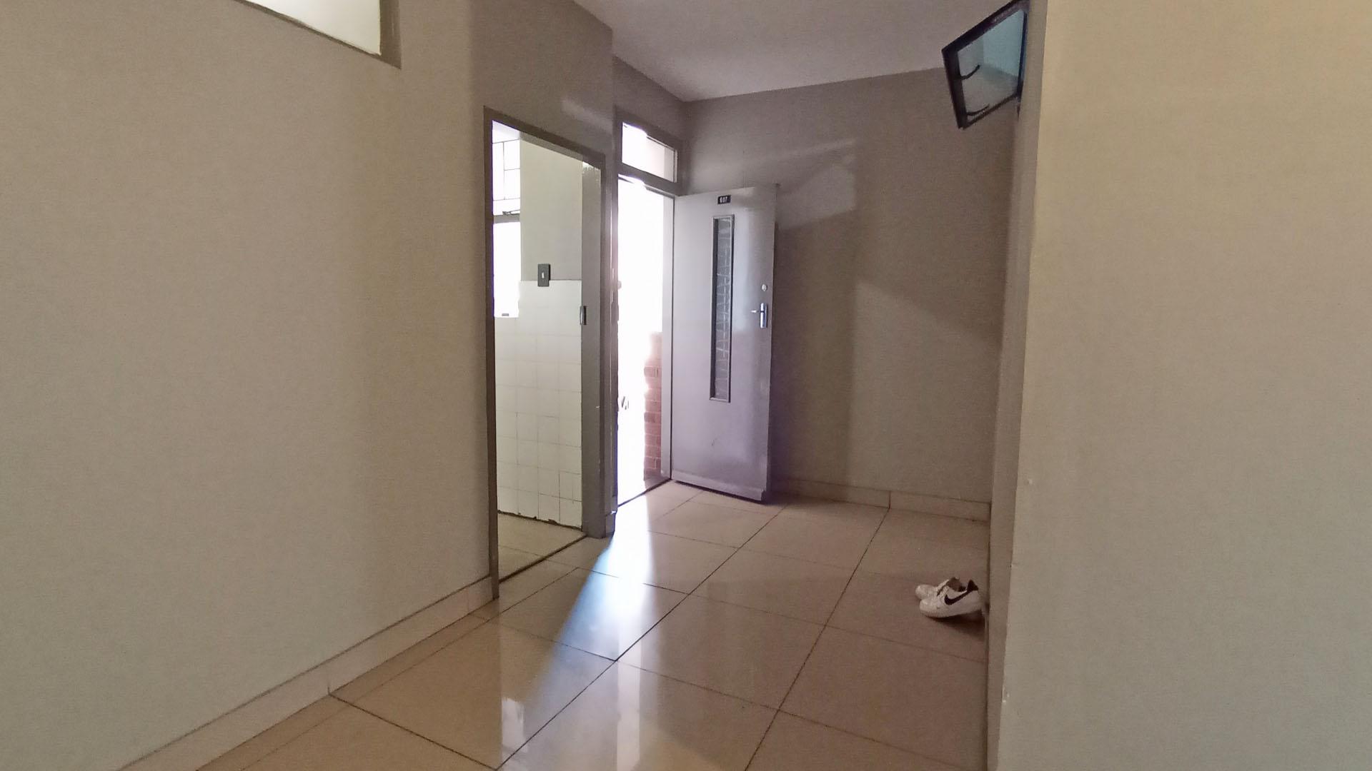 Spaces - 7 square meters of property in Arcadia