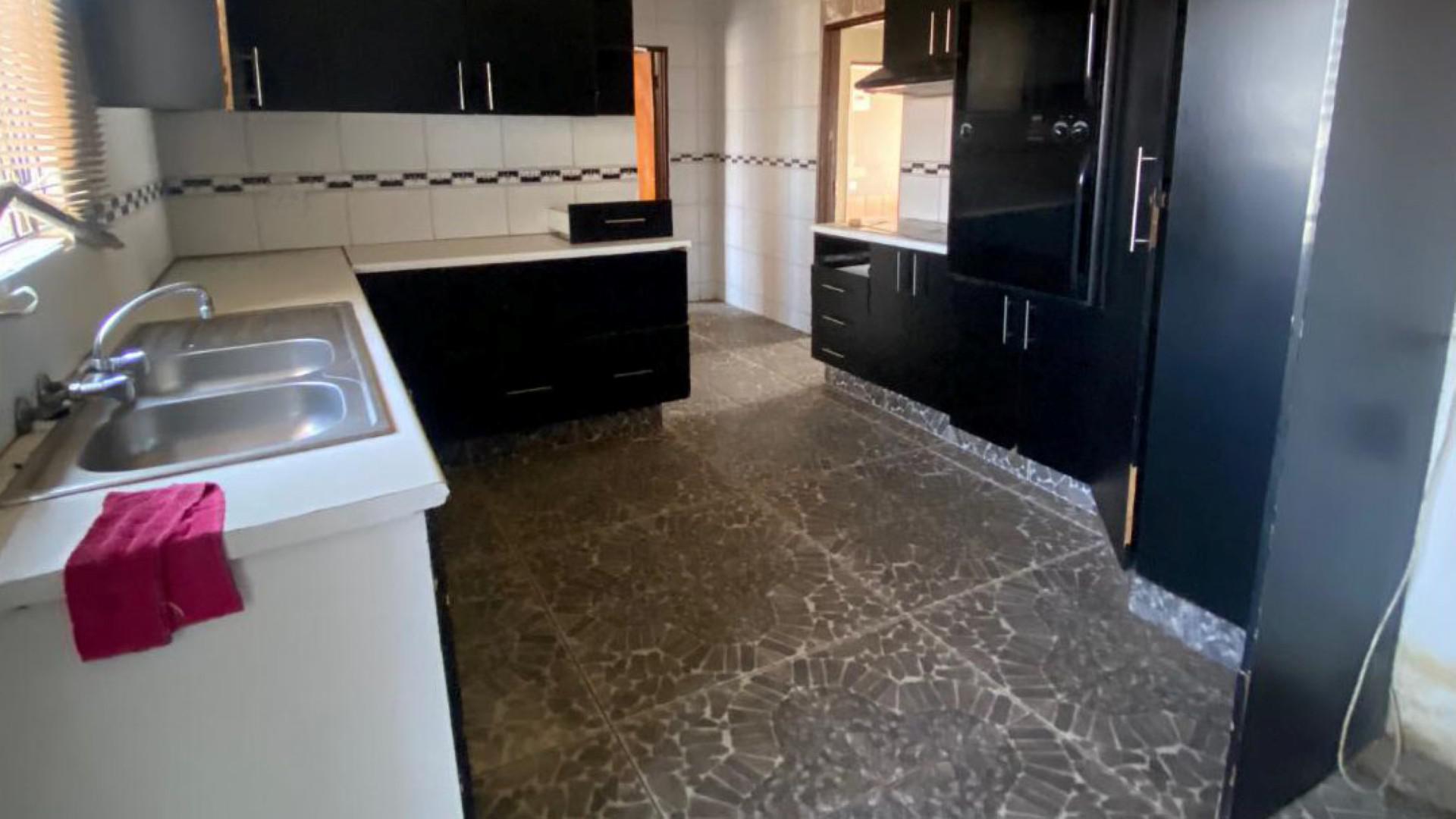 Kitchen of property in Geluksdal