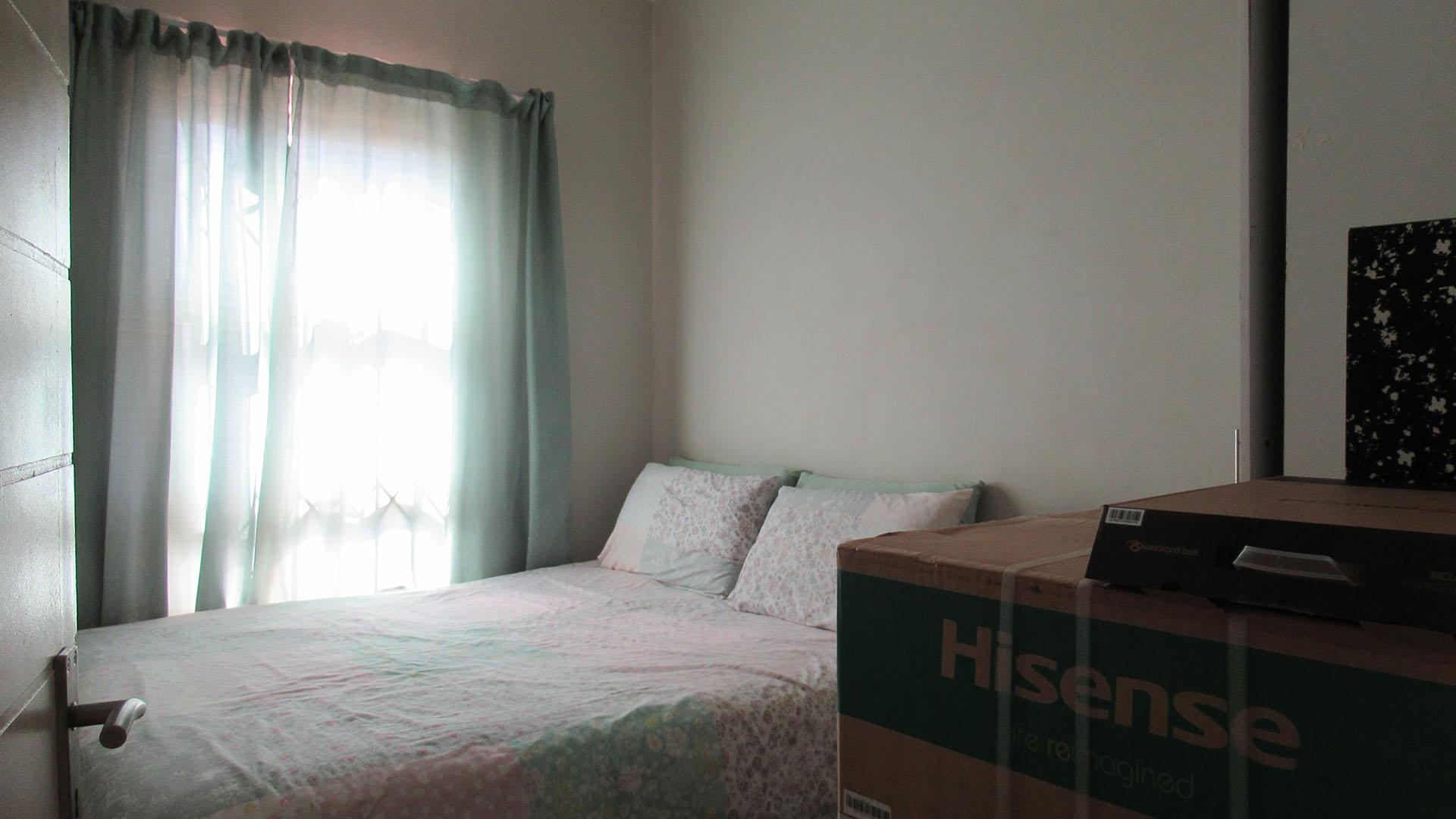 Bed Room 1 - 7 square meters of property in Lehae