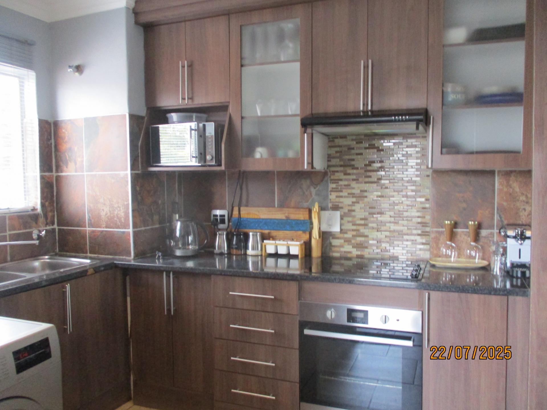  of property in Glen Marais