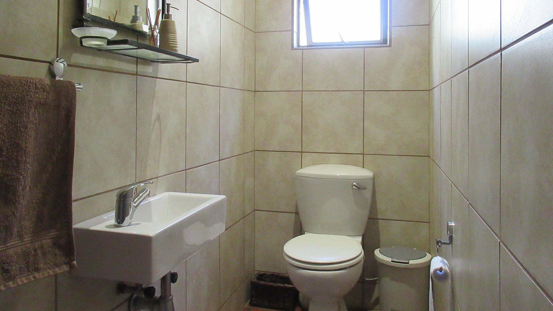 Guest Toilet of property in Vandia Grove