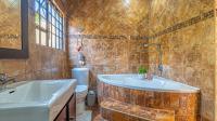 Main Bathroom - 9 square meters of property in Vandia Grove