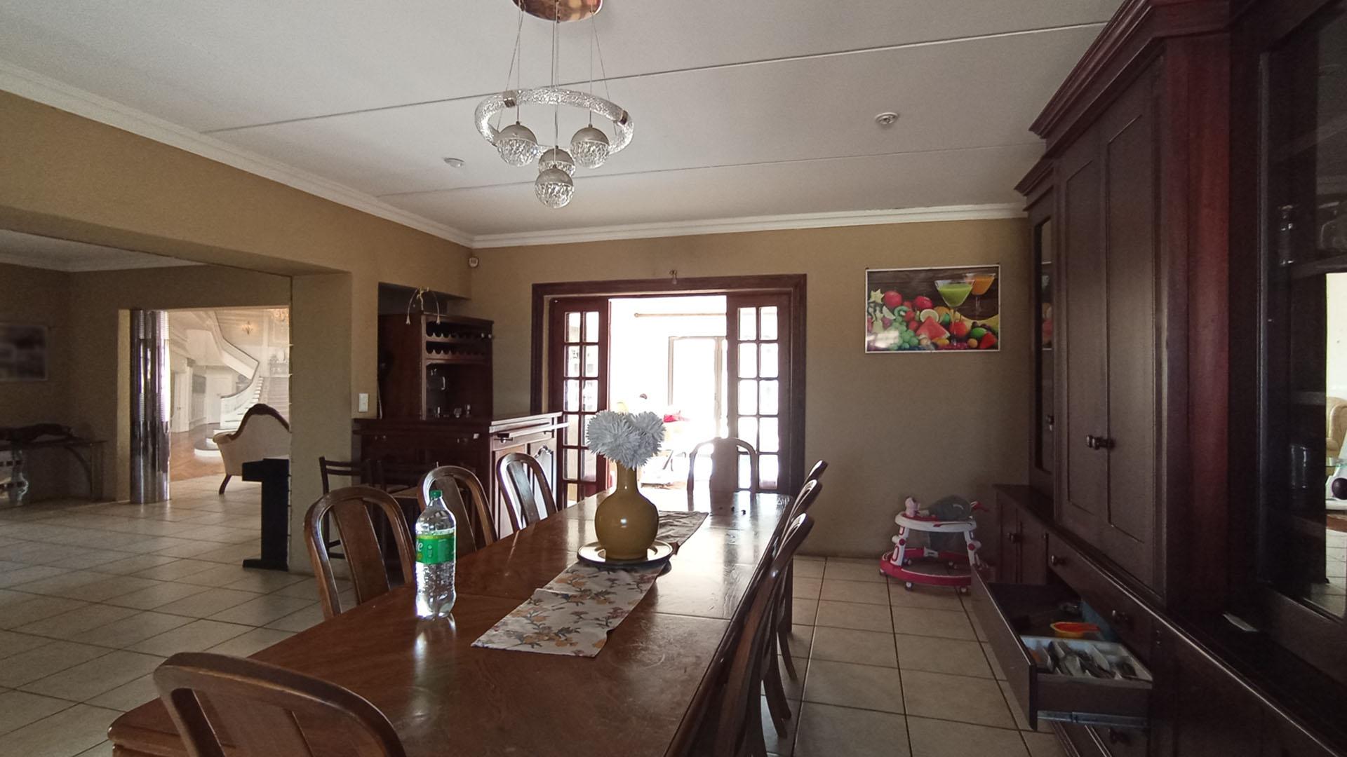 Dining Room - 39 square meters of property in Versterpark