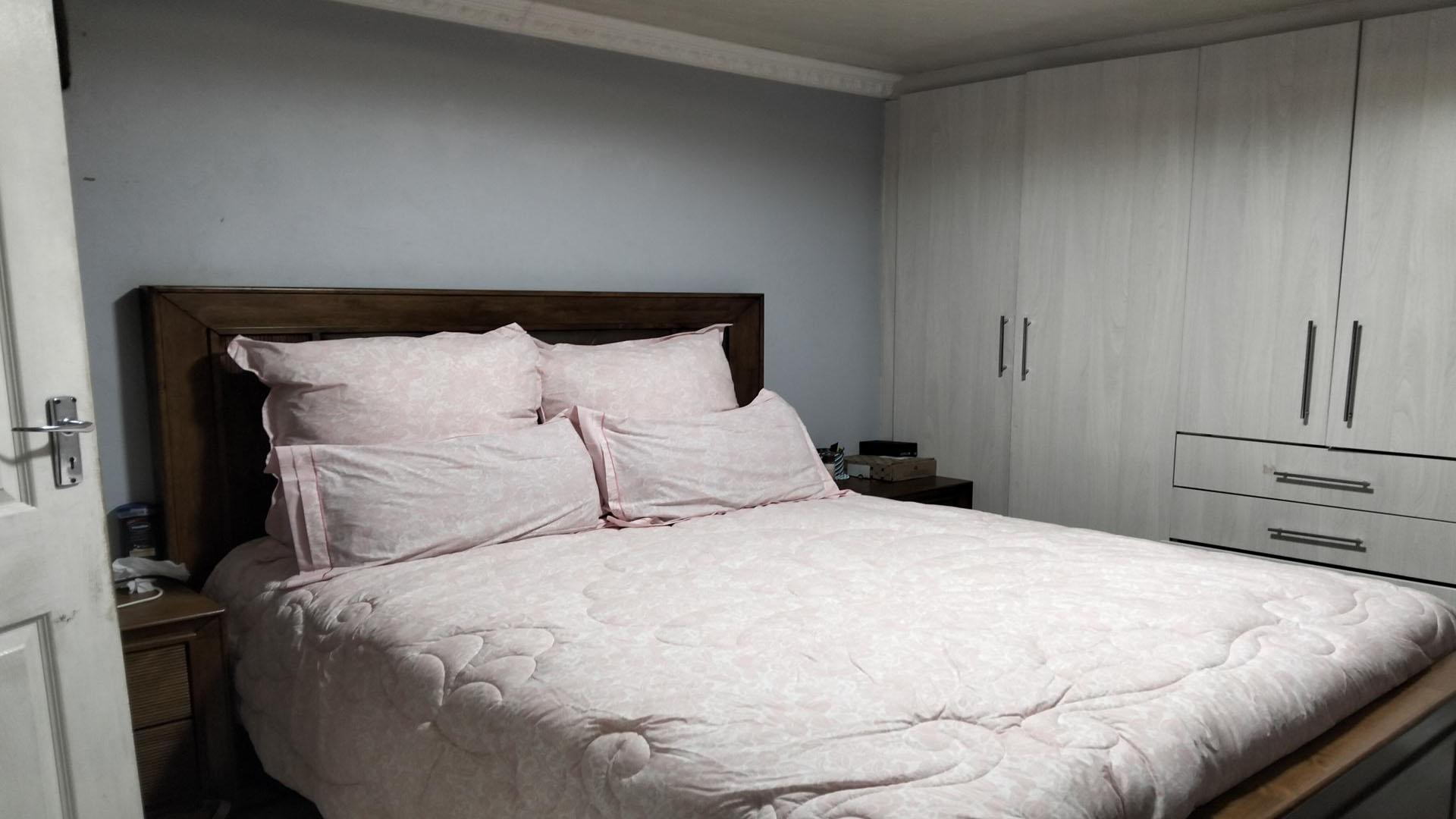 Main Bedroom of property in Mdantsane