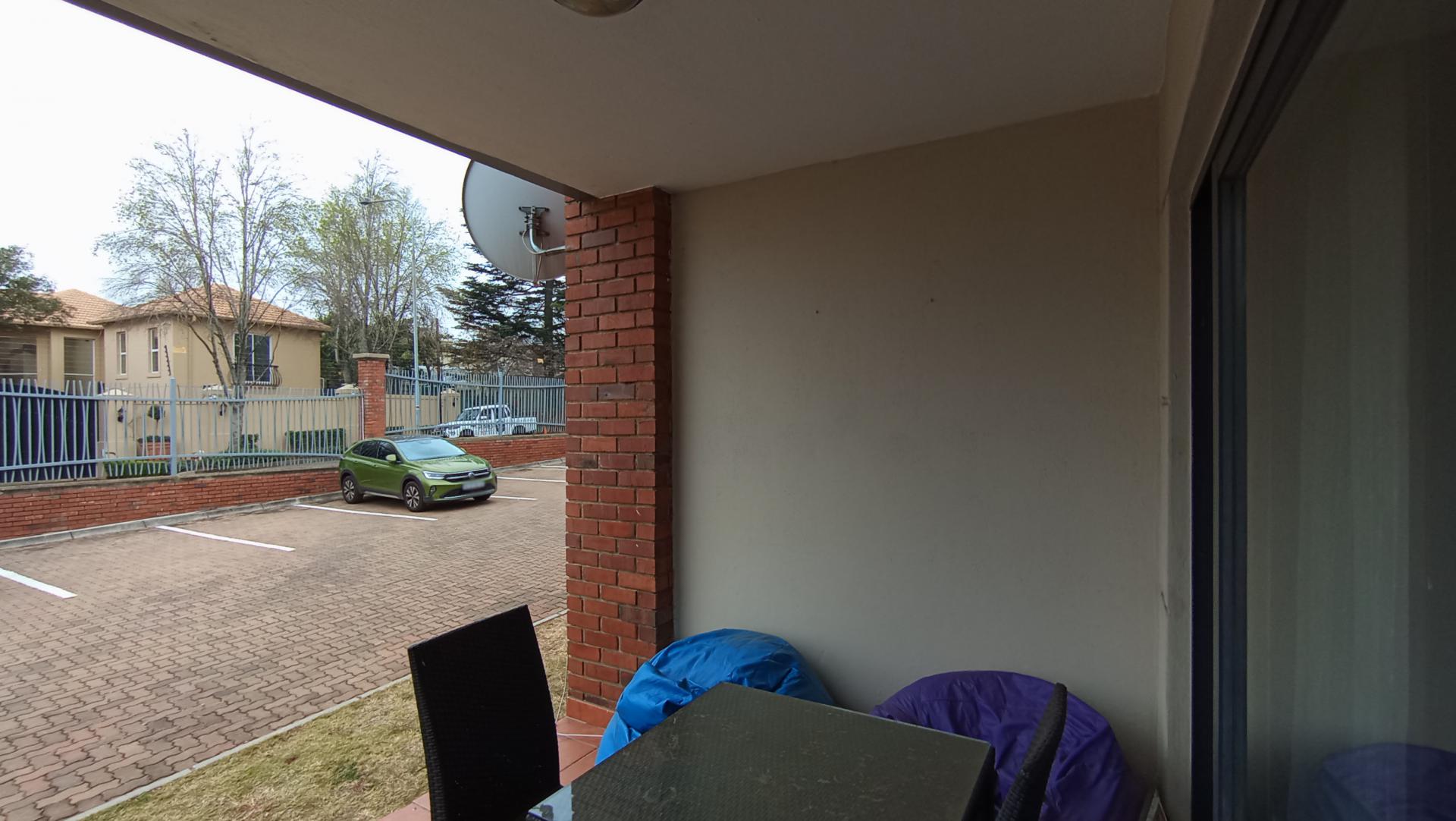 Patio - 8 square meters of property in Auckland Park