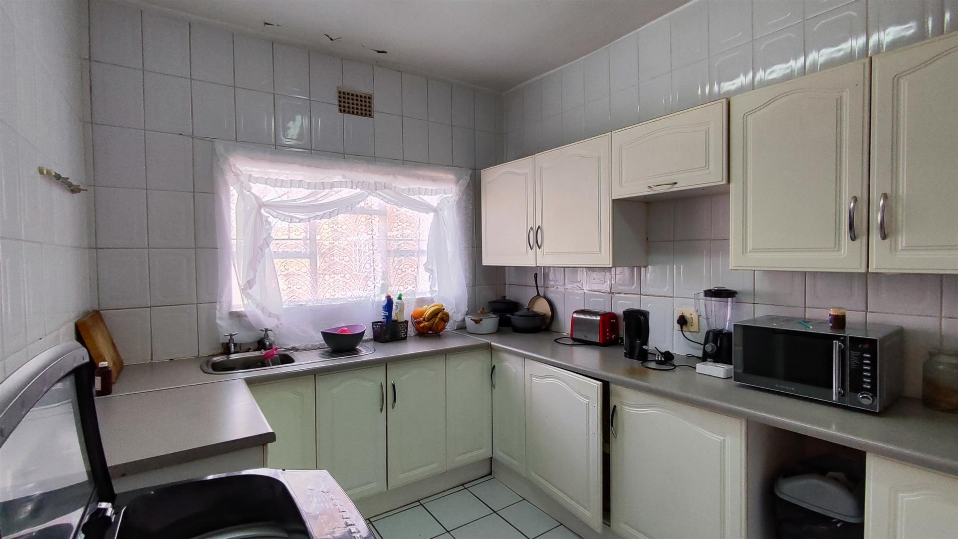 Kitchen - 12 square meters of property in Kempton Park