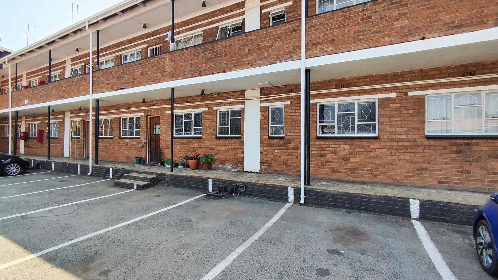Front View of property in Kempton Park