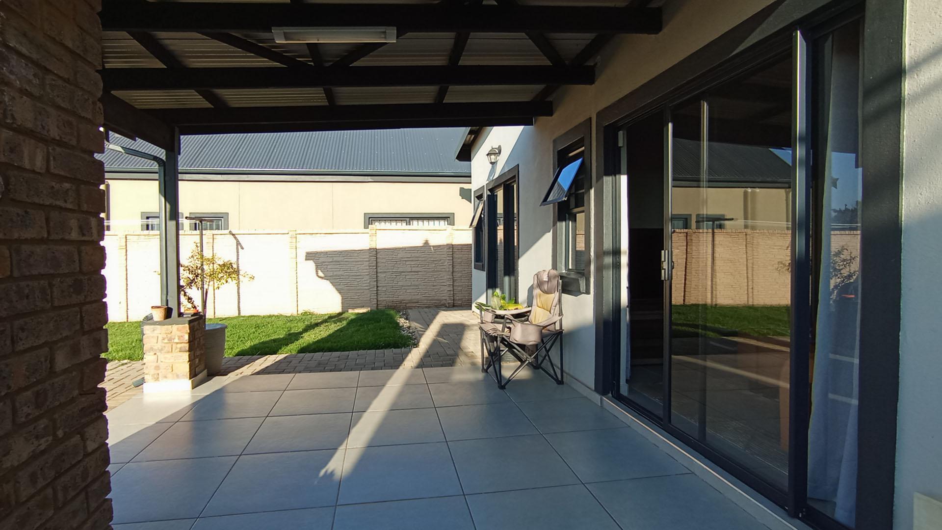 Patio - 13 square meters of property in Montana