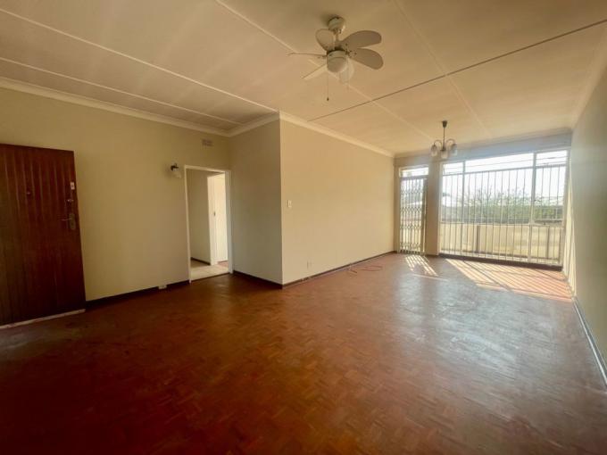 2 Bedroom Apartment to Rent in Rosettenville - Property to rent - MR688442