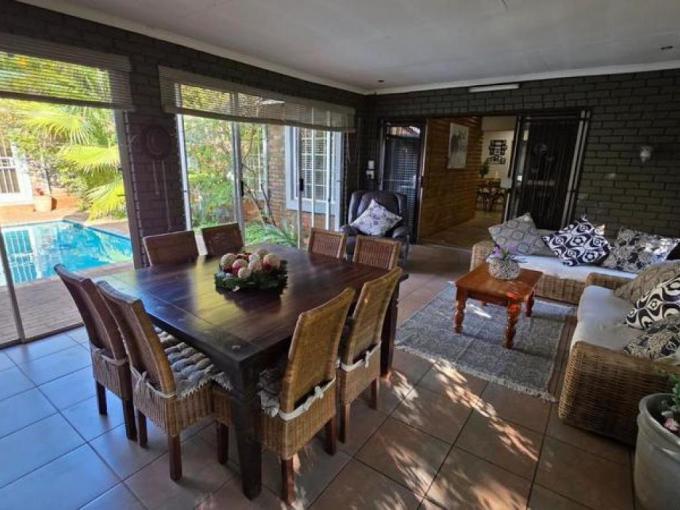 5 Bedroom House for Sale For Sale in Doornpoort - MR688449