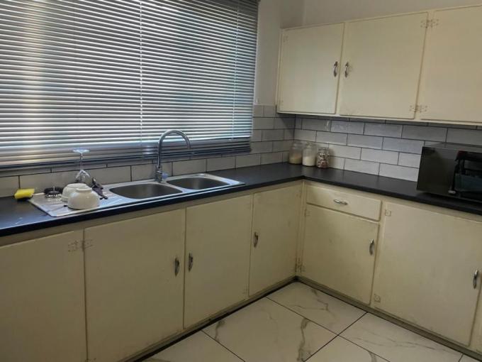 3 Bedroom Apartment for Sale For Sale in Southernwood - MR688464