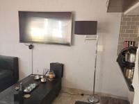  of property in Glenvista