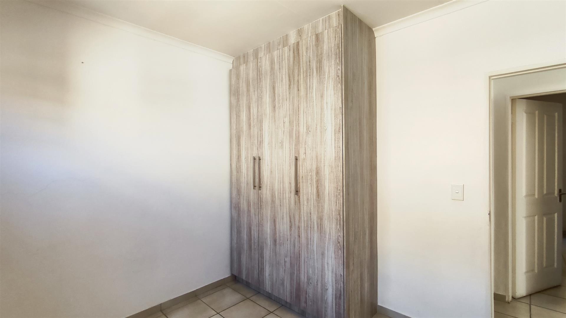 Bed Room 1 - 11 square meters of property in Brentwood Park AH