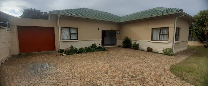 3 Bedroom House for Sale For Sale in Somerset West - MR688506