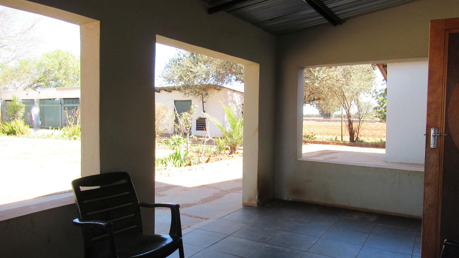Patio - 31 square meters of property in Wolfelea AH
