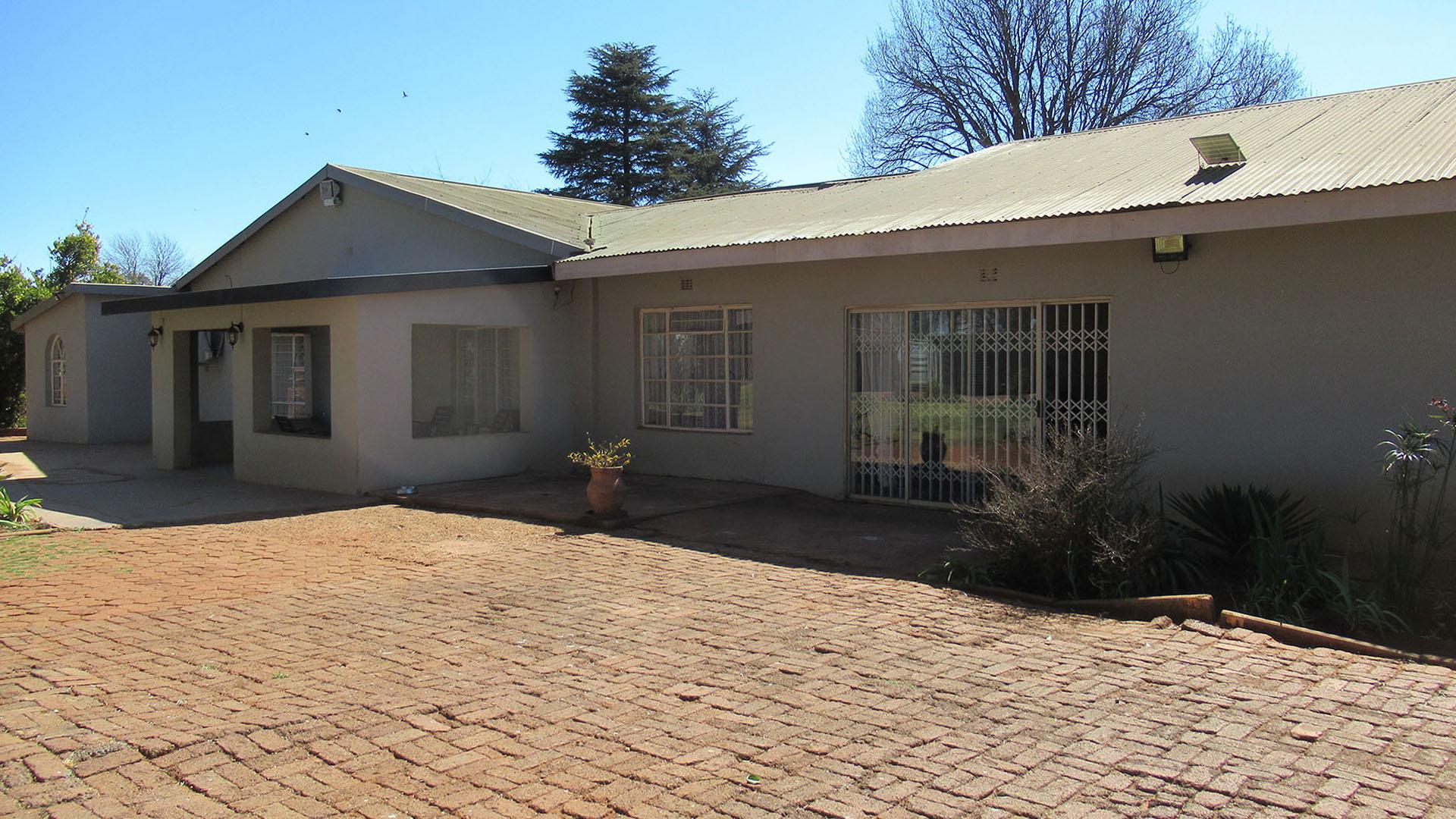 Front View of property in Wolfelea AH