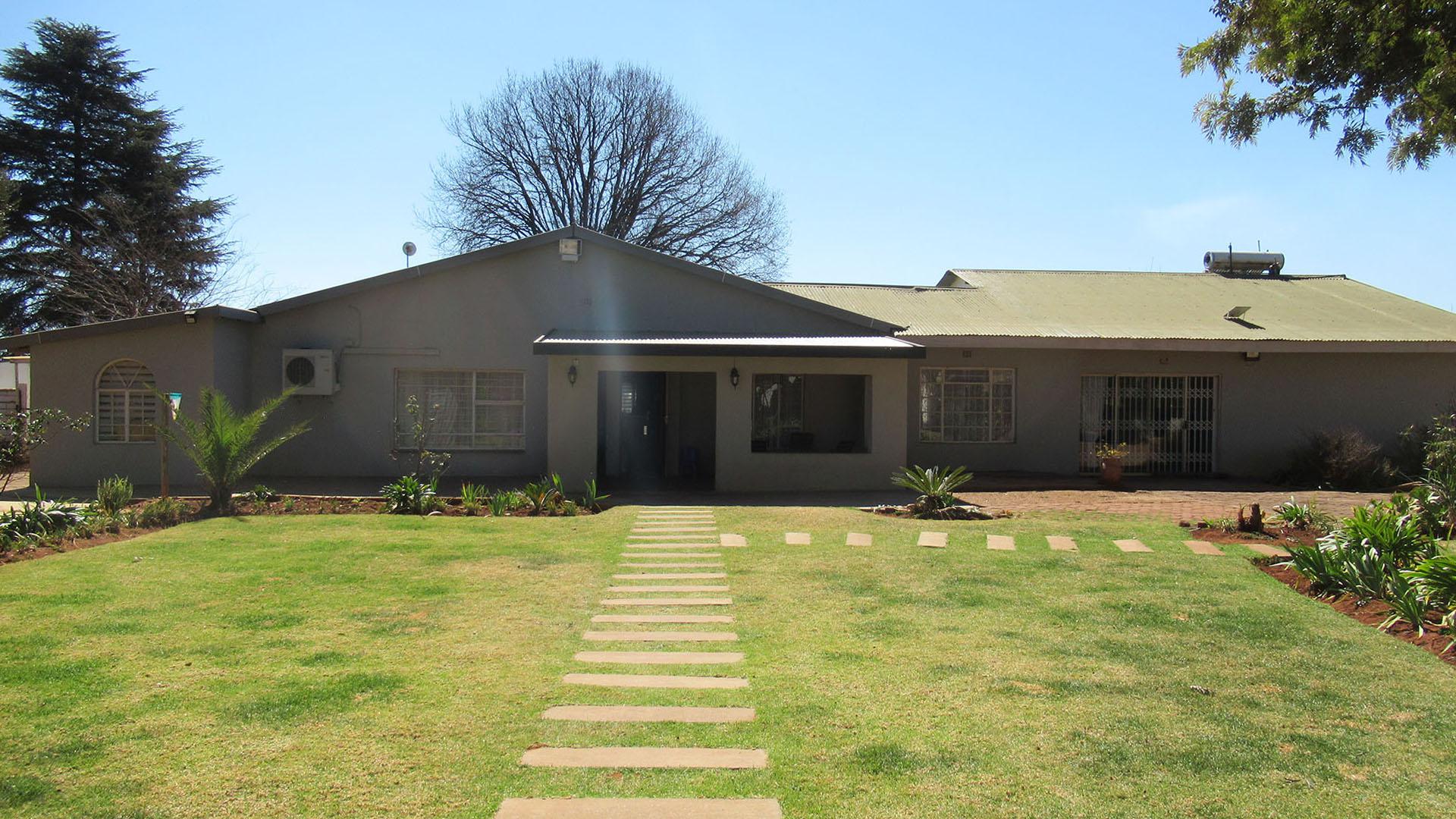 Front View of property in Wolfelea AH